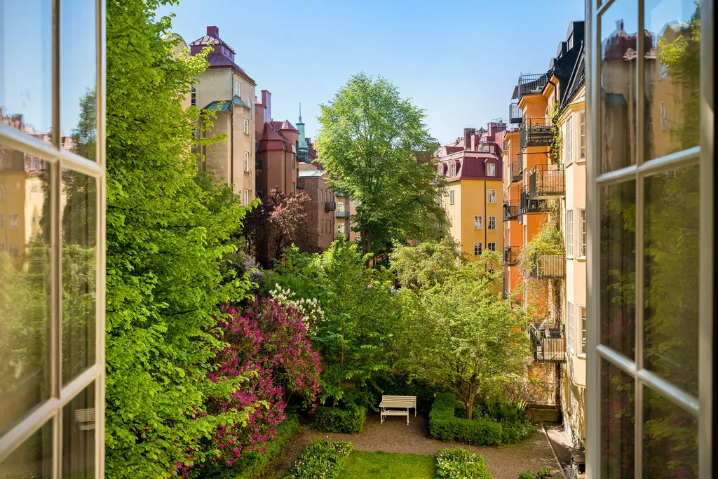 Bostadsrätt med 6 rum på Runebergsgatan 6 i Stockholm, bild 2 av 5