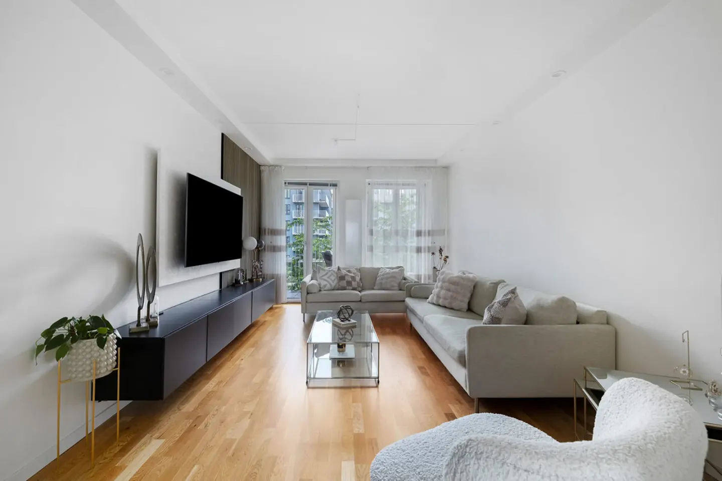 Bostadsrätt med 3 rum på Kalvshällavägen 36 i Järfälla, bild 3 av 4