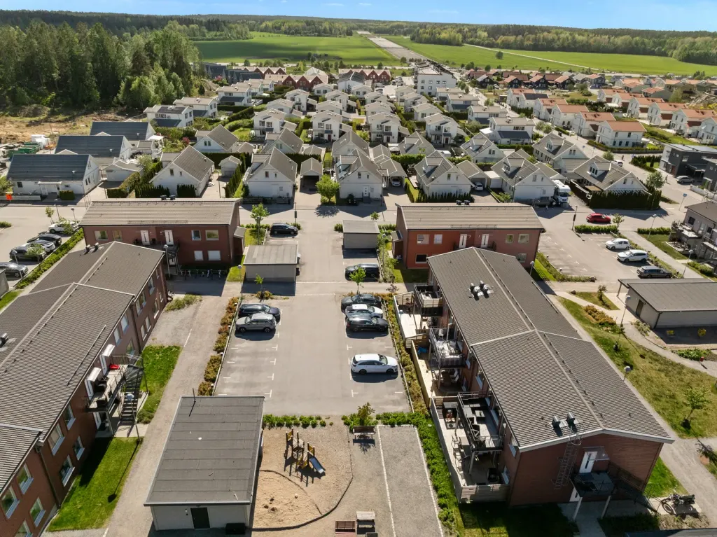 Bostadsrätt med 3 rum på Vandrarvägen 3B i Botkyrka, bild 2 av 4