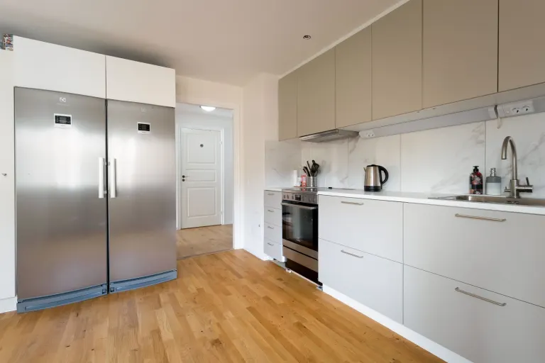 Bostadsrätt med 2 rum på Skarpbrunnavägen 11 i Botkyrka, bild 3 av 5