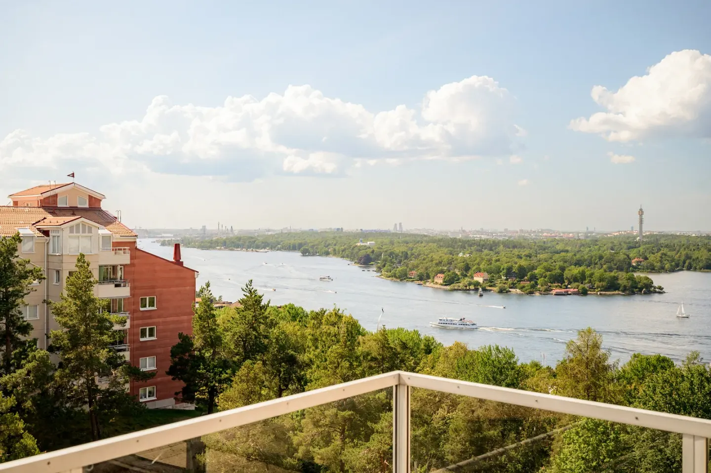Bostadsrätt med 4 rum på Landåvägen 14 i Nacka