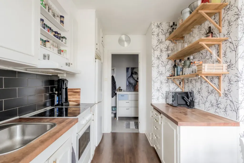 Bostadsrätt med 2 rum på Regeringsvägen 8B i Nyköping, bild 3 av 4