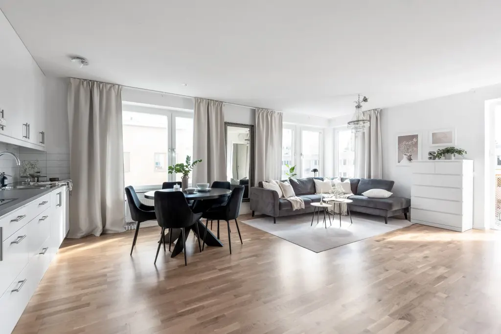 Bostadsrätt med 2 rum på Östersundsgatan 6 i Stockholm, bild 2 av 4
