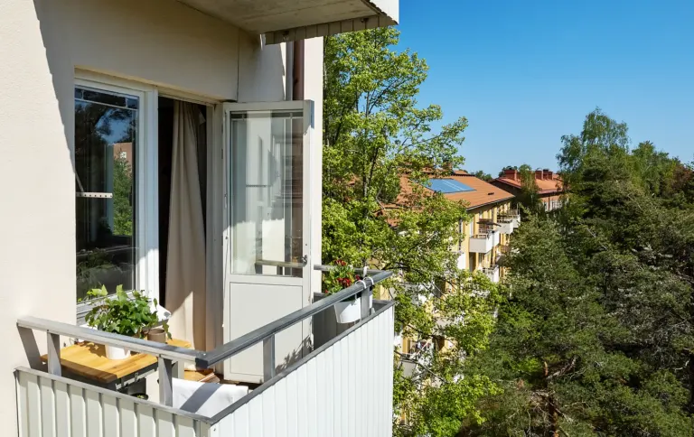 Bostadsrätt med 3 rum på Bäckvägen 165 i Stockholm, bild 4 av 4