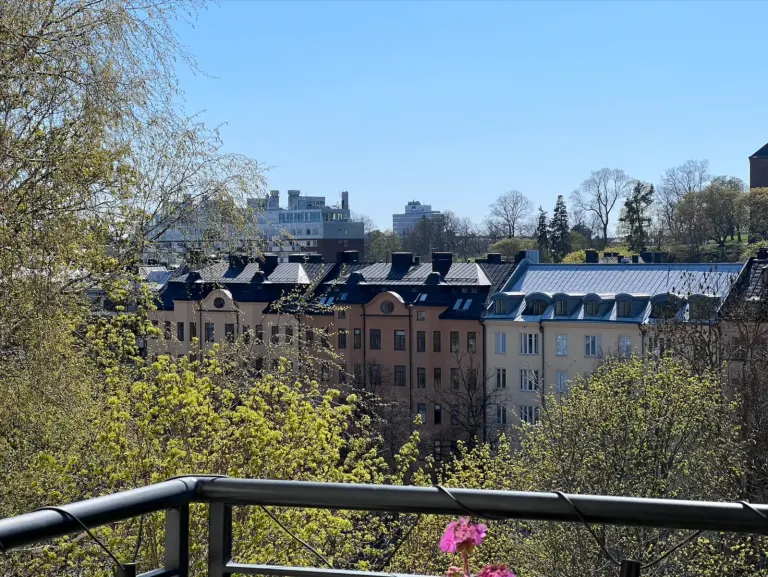 Bostadsrätt med 4 rum på Ruddammsbacken 28 i Stockholm