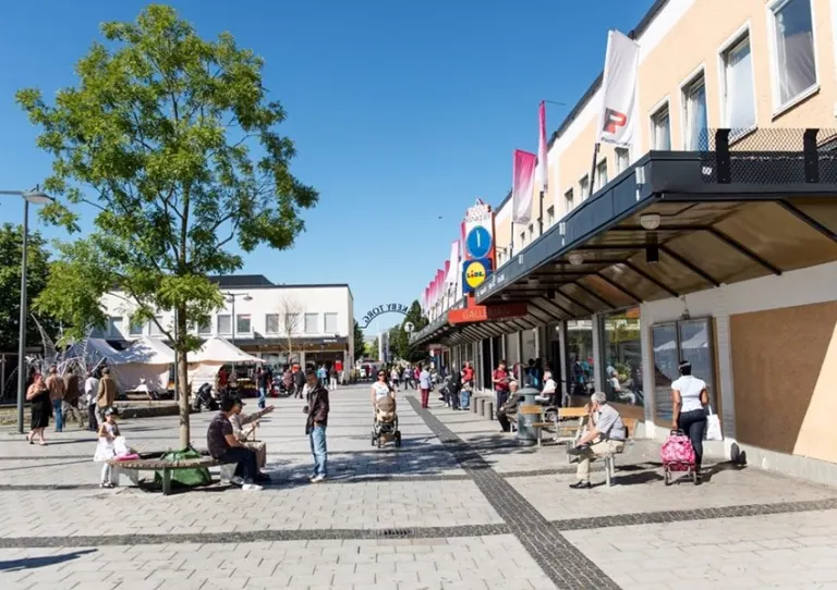 Hyresrätt med 3 rum på Rinkebysvängen 65 i Stockholm, bild 3 av 4
