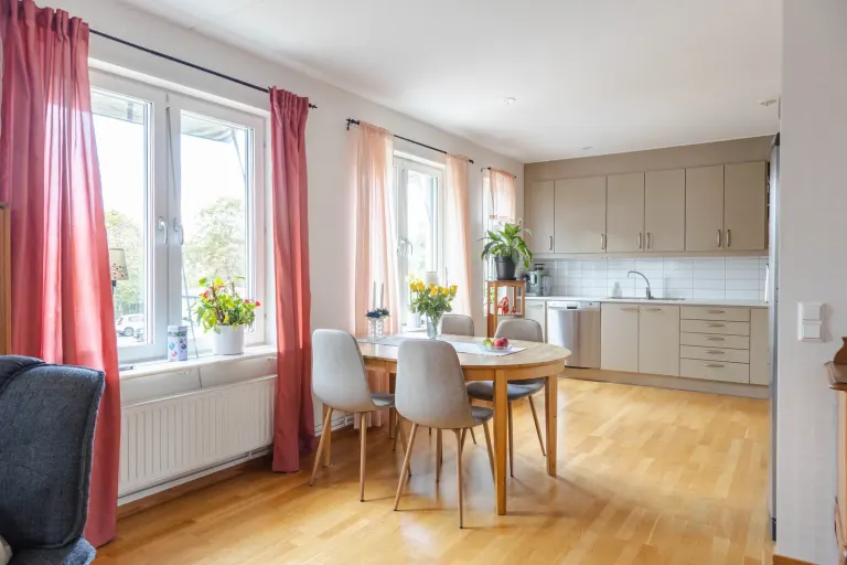 Bostadsrätt med 3 rum på Korsängsgatan 2 i Västerås, bild 3 av 4