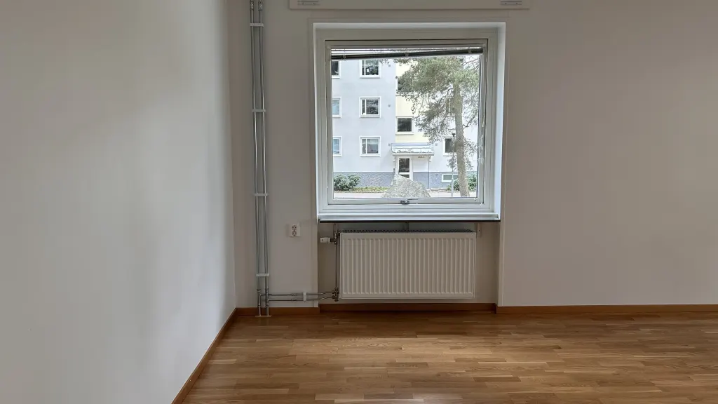 Hyresrätt med 2 rum på Karlavagnsgatan 5 i Västerås, bild 2 av 5