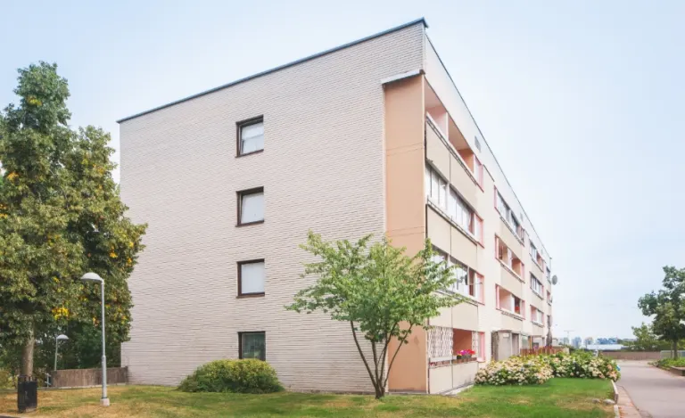Hyresrätt med 3 rum på Hallonbergsvägen 7 i Sundbyberg