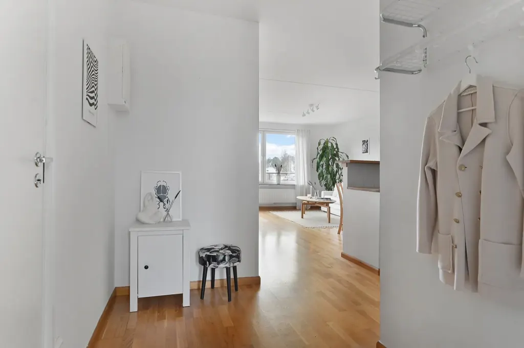 Bostadsrätt med 2 rum på Avestagatan 12 i Stockholm, bild 4 av 4