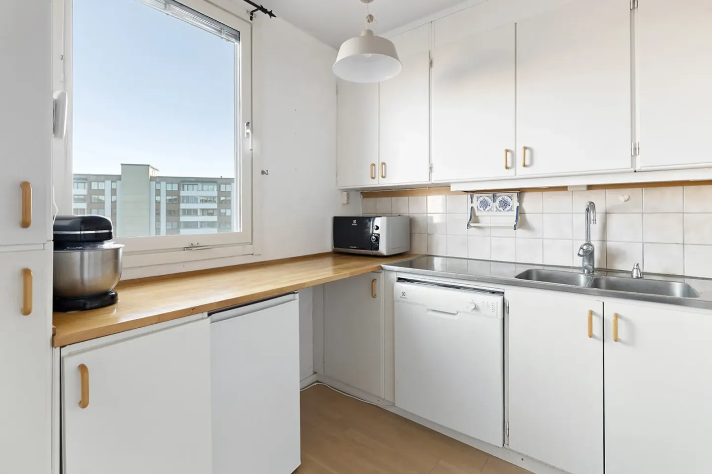 Bostadsrätt med 3 rum på Aspnäsvägen 18 i Järfälla, bild 4 av 4