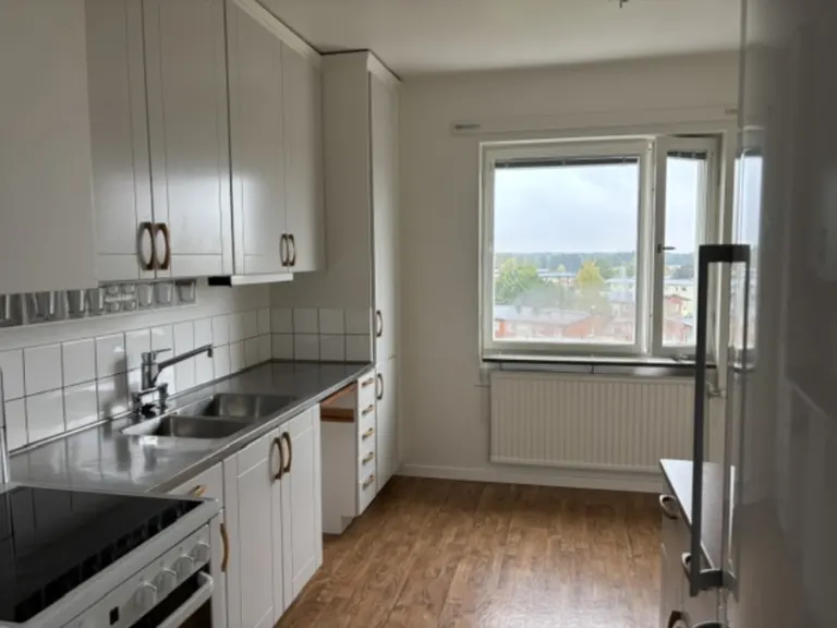 Hyresrätt med 3 rum på Trädgårdsgatan 8 i Hallstahammar, bild 4 av 5