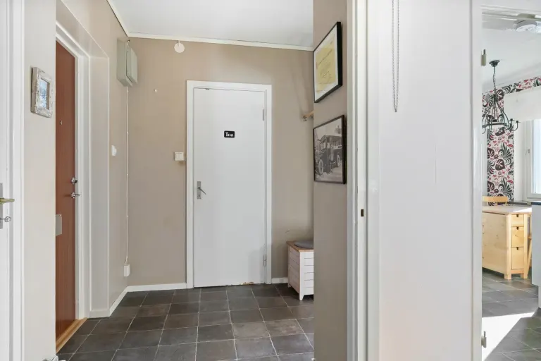 Bostadsrätt med 2 rum på Vikingavägen 16 i Sandviken, bild 3 av 4