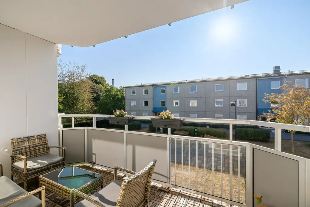 Bostadsrätt med 2 rum på Vältvägen 16 i Järfälla, bild 3 av 4