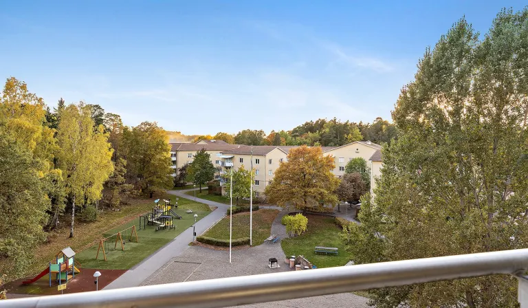 Bostadsrätt med 2 rum på Skarpbrunnavägen 11 i Botkyrka