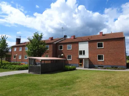 Hyresrätt med 2 rum på Åbyvägen 13 i Mönsterås