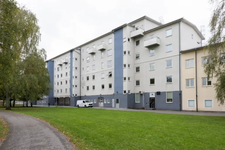 Hyresrätt med 4 rum på Bygdevägen 2 i Södertälje