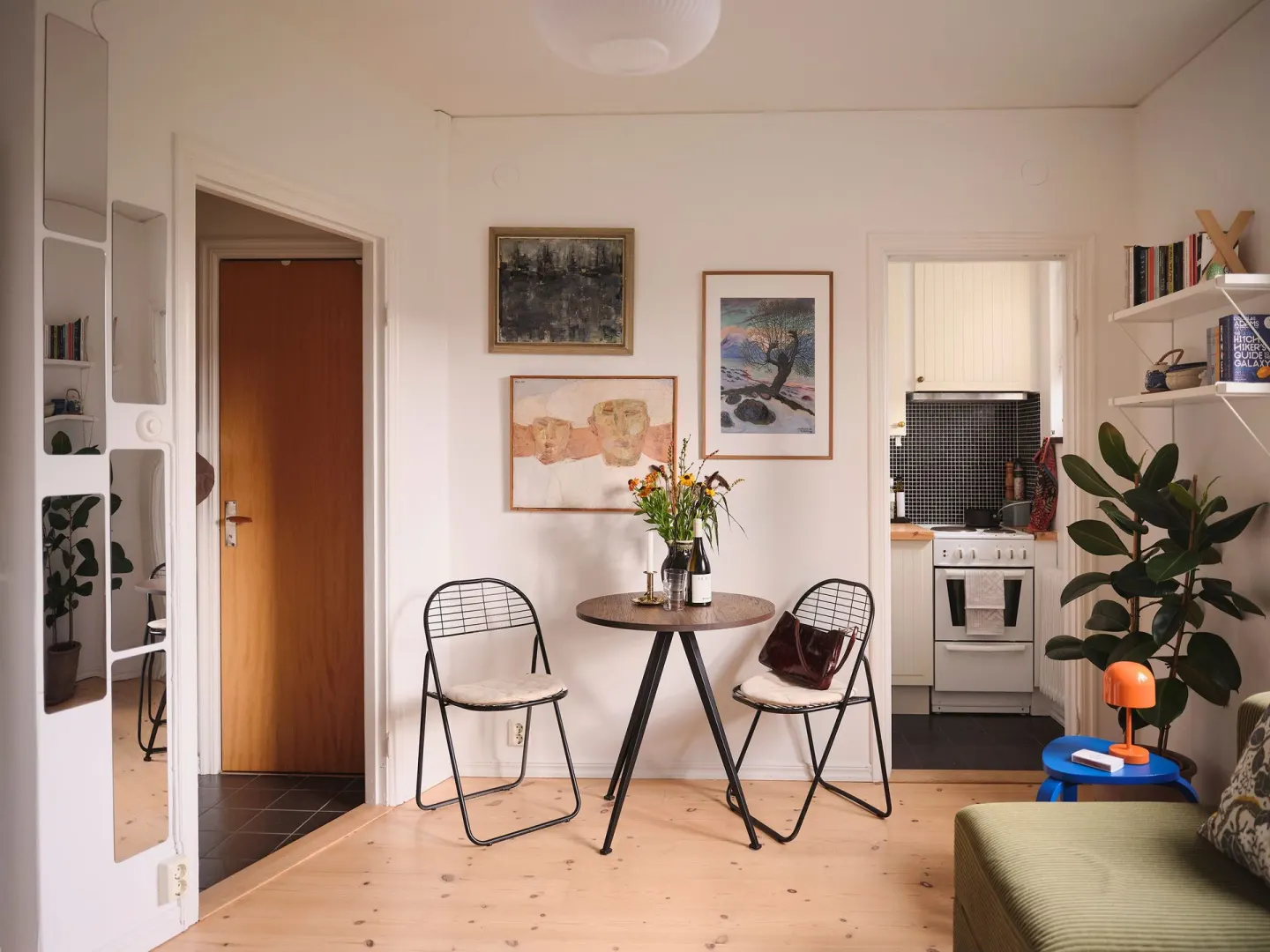 Bostadsrätt med 1 rum på Paternostervägen 28 i Stockholm, bild 2 av 5