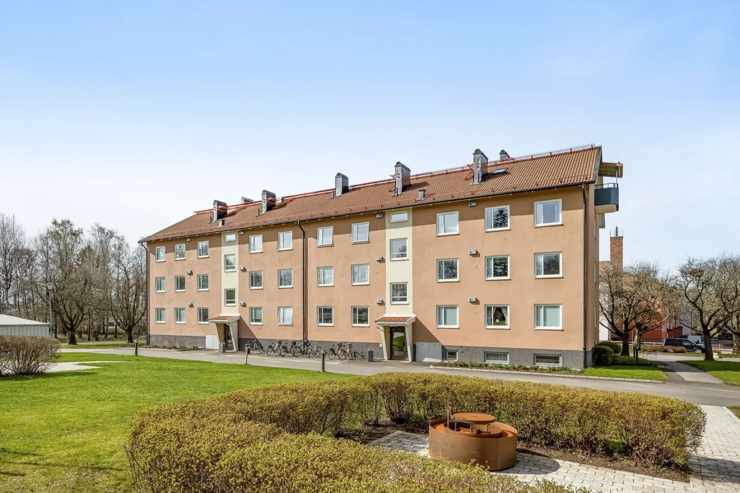 Bostadsrätt med 2 rum på Kvarnvägen 2B i Tibro, bild 2 av 4