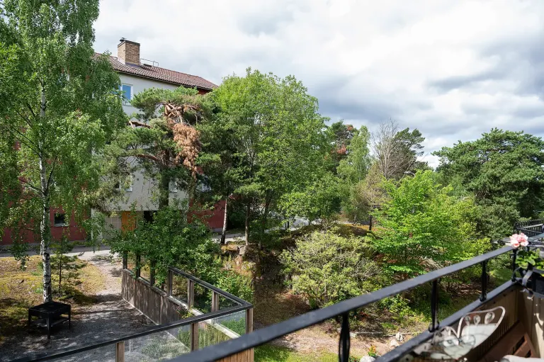 Bostadsrätt med 2 rum på Terrängvägen 37 i Stockholm, bild 4 av 4