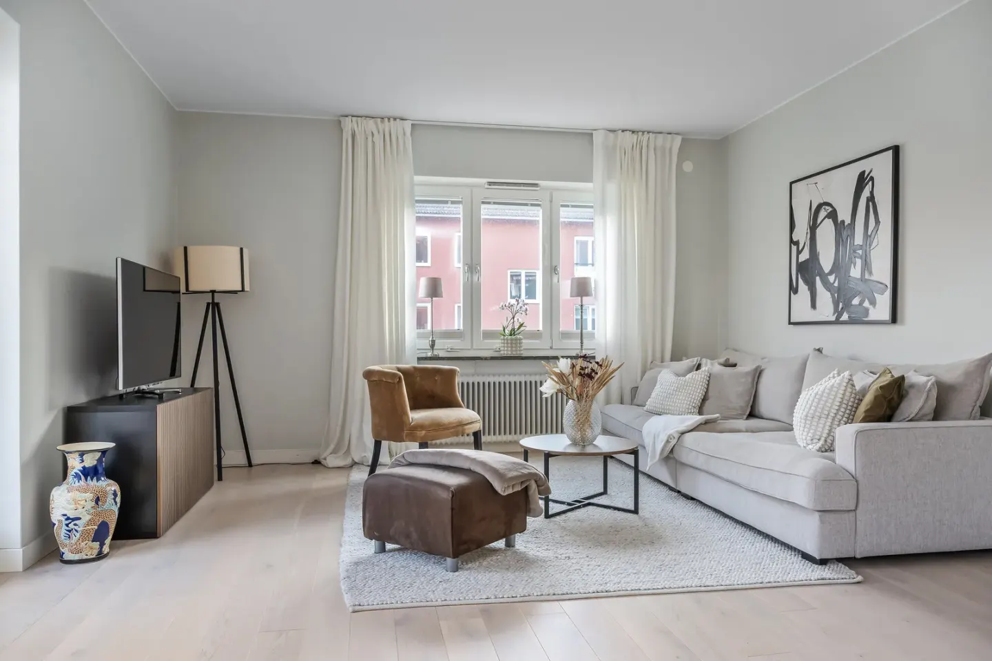 Bostadsrätt med 2 rum på Holmstagatan 3C i Norrköping, bild 2 av 4