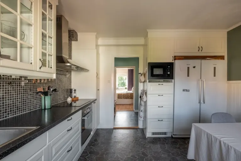 Bostadsrätt med 3 rum på Heljestrandsgatan 13B i Eskilstuna, bild 2 av 4