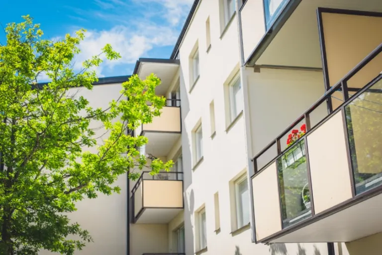 Hyresrätt med 3 rum på Kapellvägen 61F i Finspång, bild 2 av 4