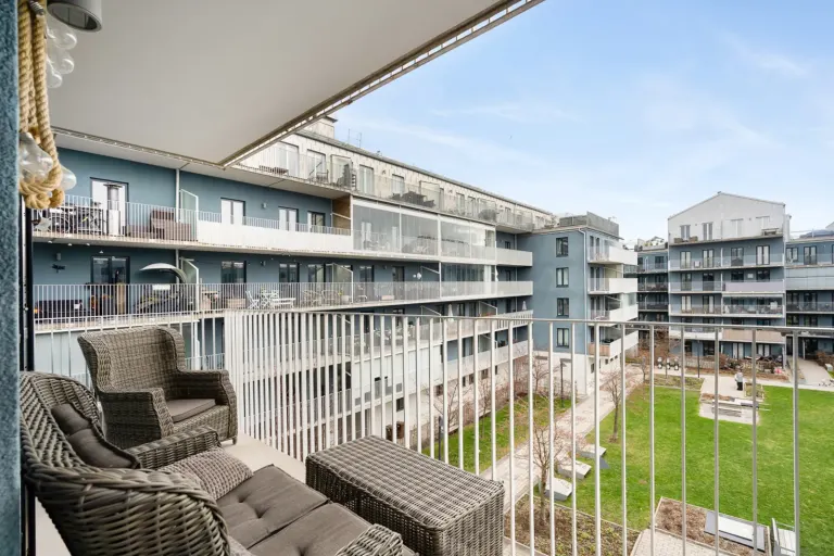 Bostadsrätt med 2 rum på Barkarbyvägen 38 i Järfälla