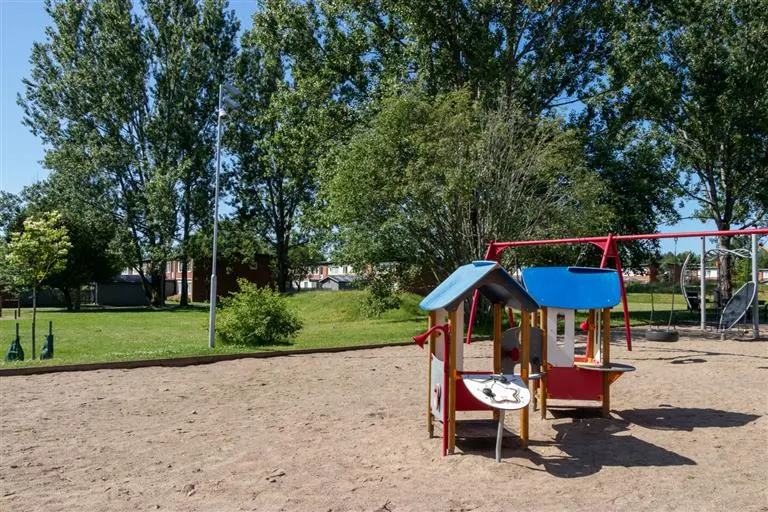 Hyresrätt med 3 rum på Balladgatan 13 A i Örebro, bild 3 av 3