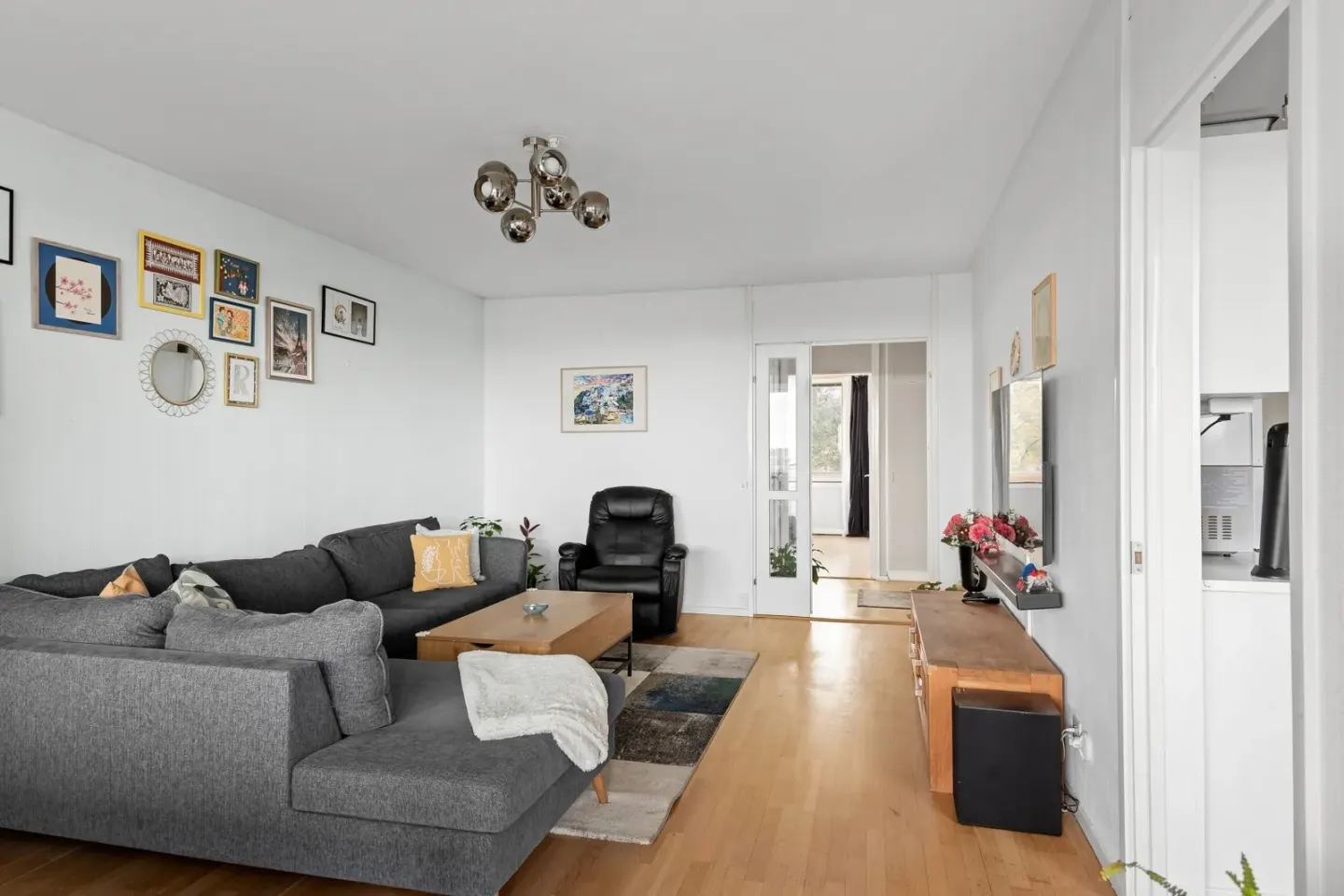 Bostadsrätt med 3 rum på Kvarnvägen 32 i Järfälla, bild 3 av 4