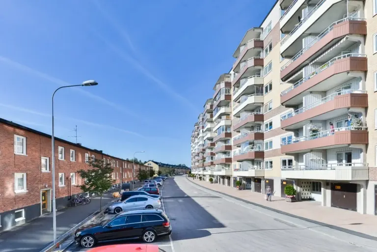 Bostadsrätt med 2 rum på Kopparvägen 49 i Järfälla, bild 2 av 4