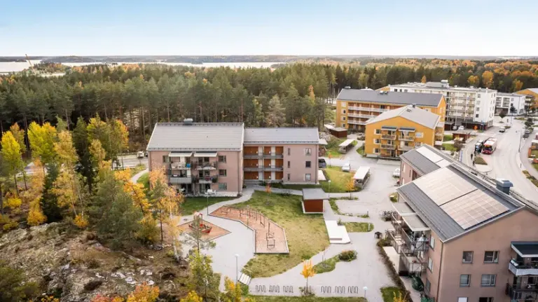 Hyresrätt med 2 rum på Småbrukarvägen 1 i Upplands-Bro