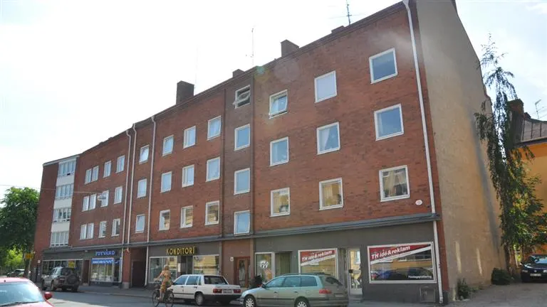 Hyresrätt med 2 rum på Karlslundsgatan 3 i Örebro