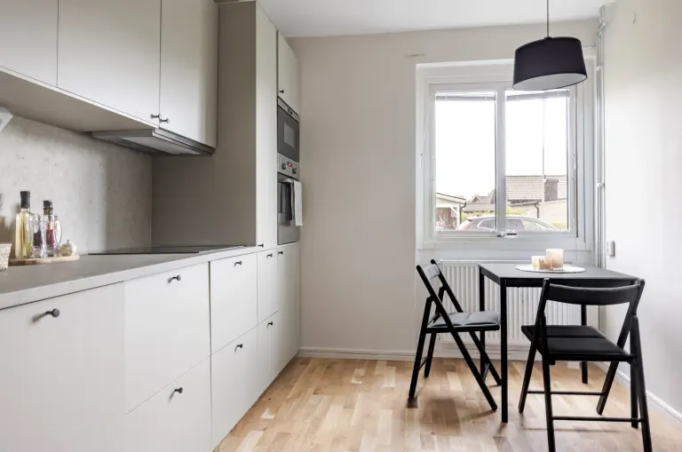 Bostadsrätt med 4 rum på Norra Herrgårdsgatan 47A i Motala, bild 2 av 4