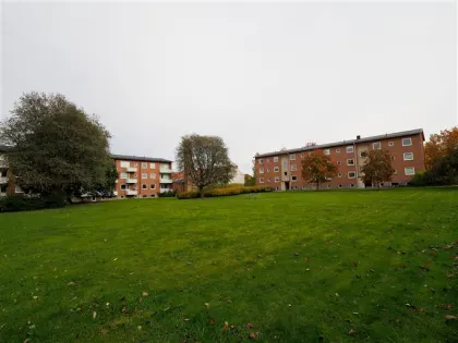 Hyresrätt med 2 rum på Kerstinbodagatan 35 B i Katrineholm, bild 2 av 3