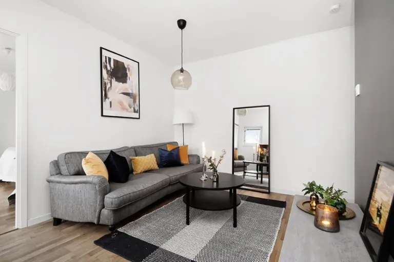 Bostadsrätt med 2 rum på Vittangigatan 9 i Stockholm, bild 3 av 4