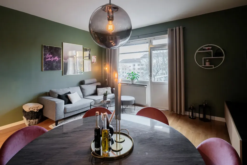 Bostadsrätt med 3 rum på Hjälmarsvägen 33 i Stockholm, bild 4 av 4