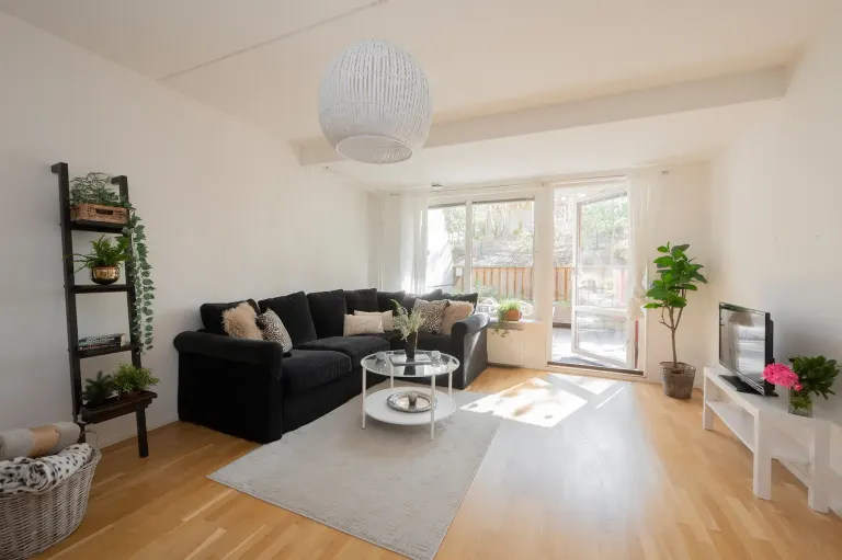 Bostadsrätt med 2 rum på Bergakungsvägen 11 i Huddinge, bild 2 av 4