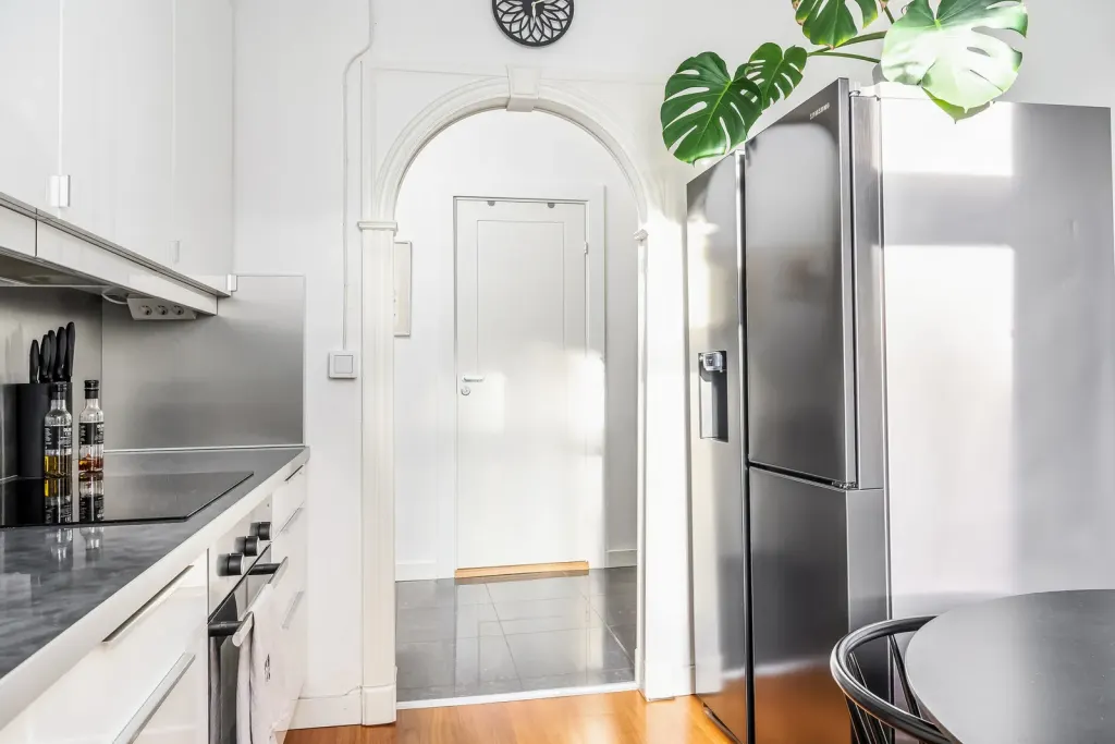 Bostadsrätt med 1 rum på Knäppingsborgsgatan 11B i Norrköping, bild 2 av 4