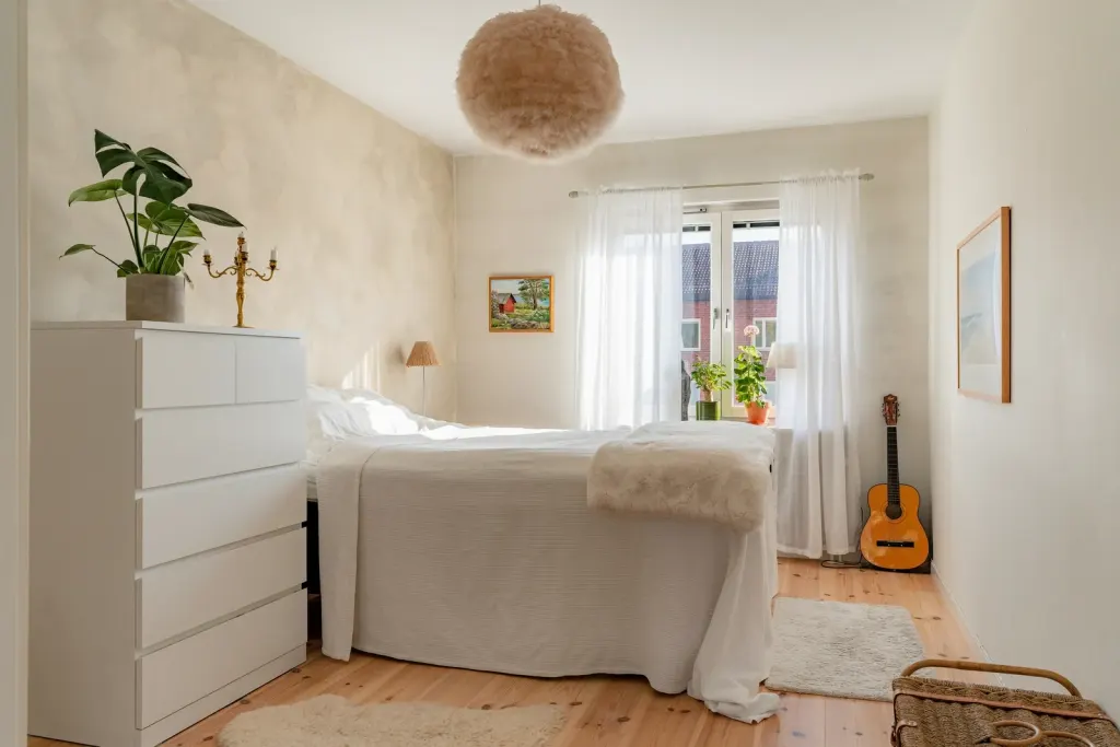 Bostadsrätt med 3 rum på Rosenkällavägen 32C i Nyköping, bild 2 av 4