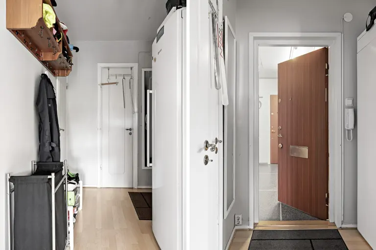 Bostadsrätt med 3 rum på Östra Midvintersgatan 18 i Göteborg, bild 3 av 4