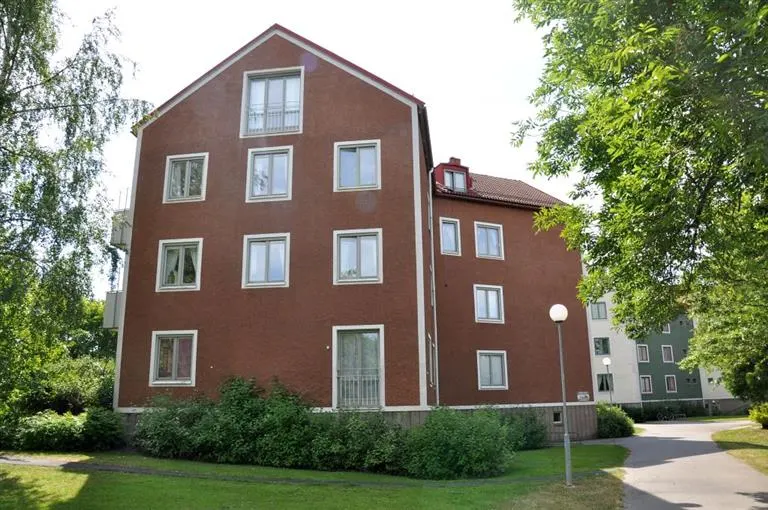 Hyresrätt med 2 rum på Östra Vintergatan 50 i Örebro