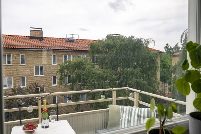 Bostadsrätt med 2 rum på Vävstolsvägen 13 i Stockholm, bild 4 av 4