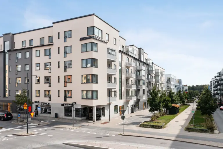 Bostadsrätt med 2 rum på Karlslundsvägen 9 i Järfälla