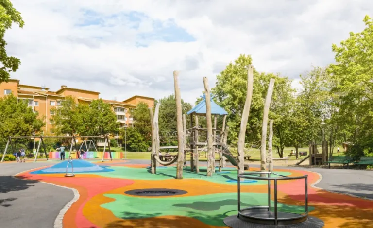 Hyresrätt med 2 rum på Mjölnerbacken 51 i Sundbyberg, bild 3 av 3