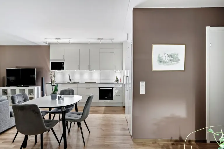 Bostadsrätt med 2 rum på Kungsgatan 93C i Uppsala, bild 3 av 4