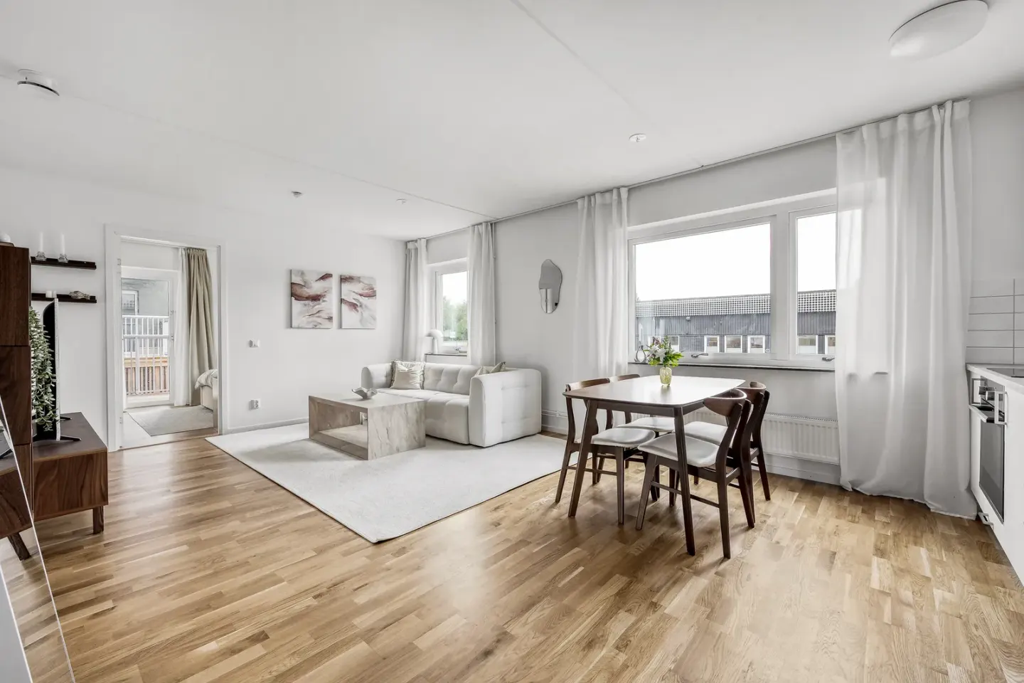 Bostadsrätt med 2 rum på Drivbänksvägen 13A i Stockholm, bild 4 av 4
