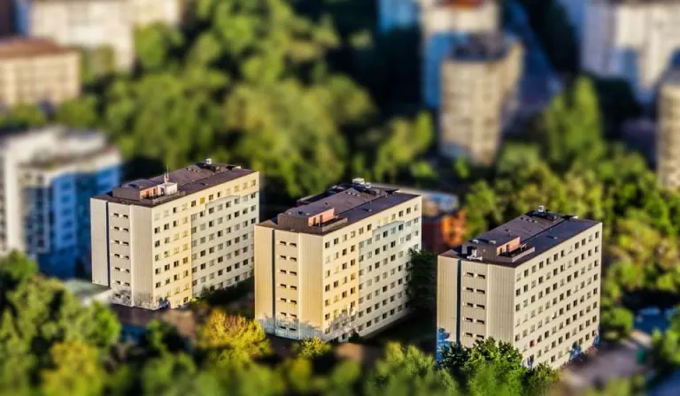 Hyresrätt med 2 rum på Studentbacken 21 i Stockholm, bild 2 av 2