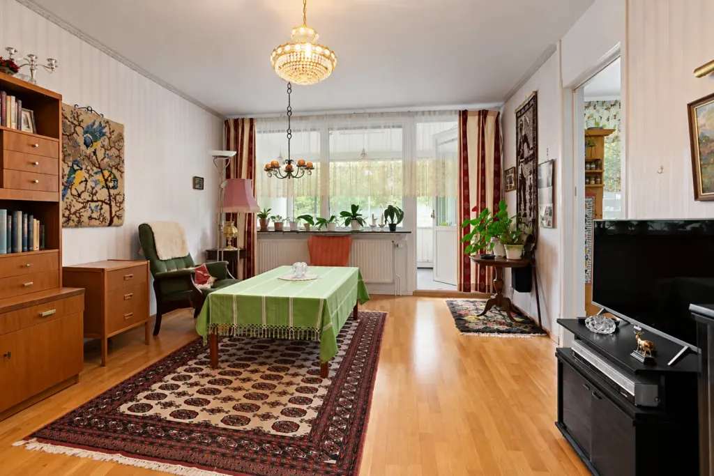 Bostadsrätt med 4 rum på Kvarnvägen 48 i Järfälla, bild 2 av 4