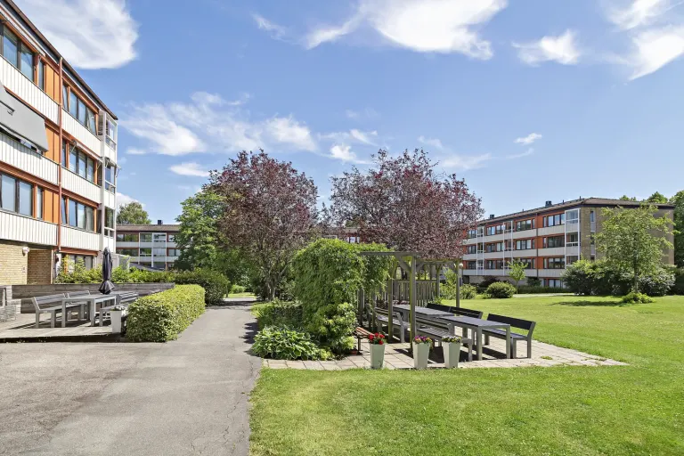 Bostadsrätt med 5 rum på Svängrumsgatan 46 i Göteborg, bild 3 av 4